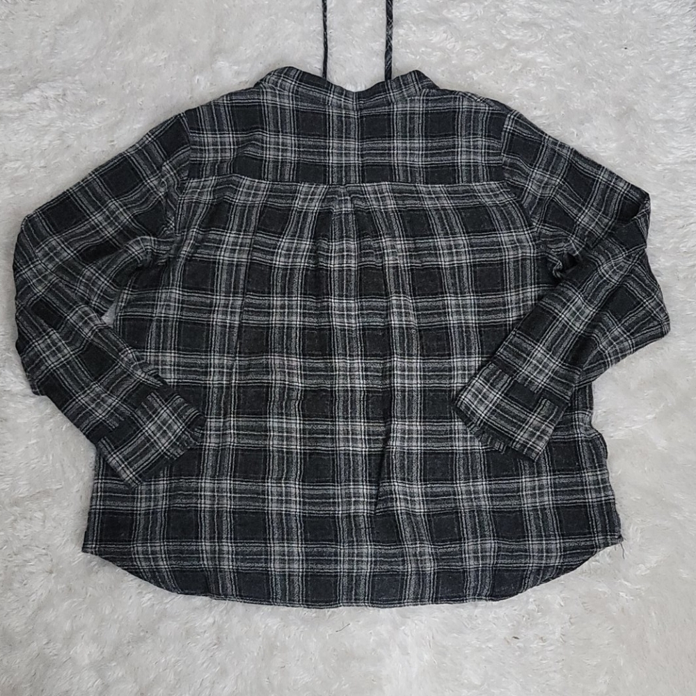 **Sold** - Picture 6 of 8